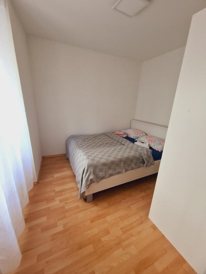 Apartmani Luka Цриквеница Экстерьер фото